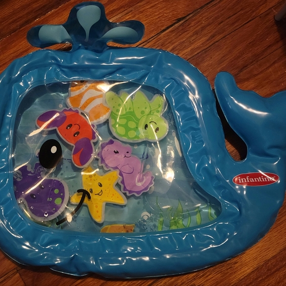 Infantino Pat and Play Water Mat - Picture 2 of 3